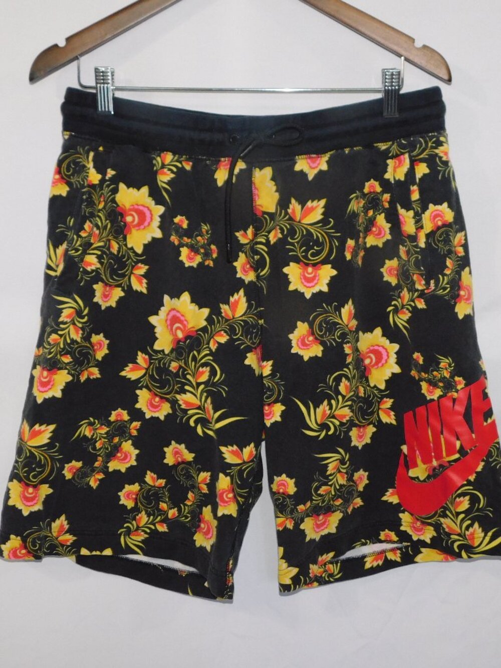 Nike Sportswear Floral Sweat Jogger Shorts XL Black Red Yellow Big Swoosh Logo